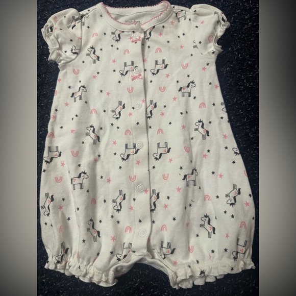 Baby Girl Romper Bundle 6–9 Months | Carter’s, Honest Baby | 7 Pieces - Picture 2 of 8